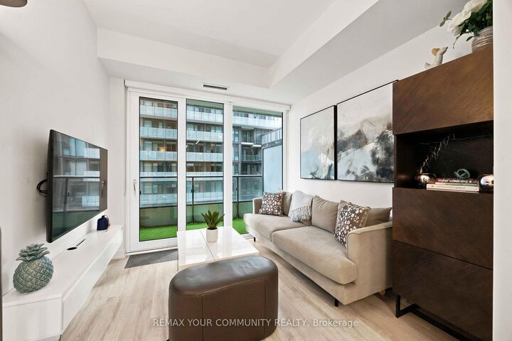 Property Photo:  70 Princess Street 1627  ON M5A 0X6 