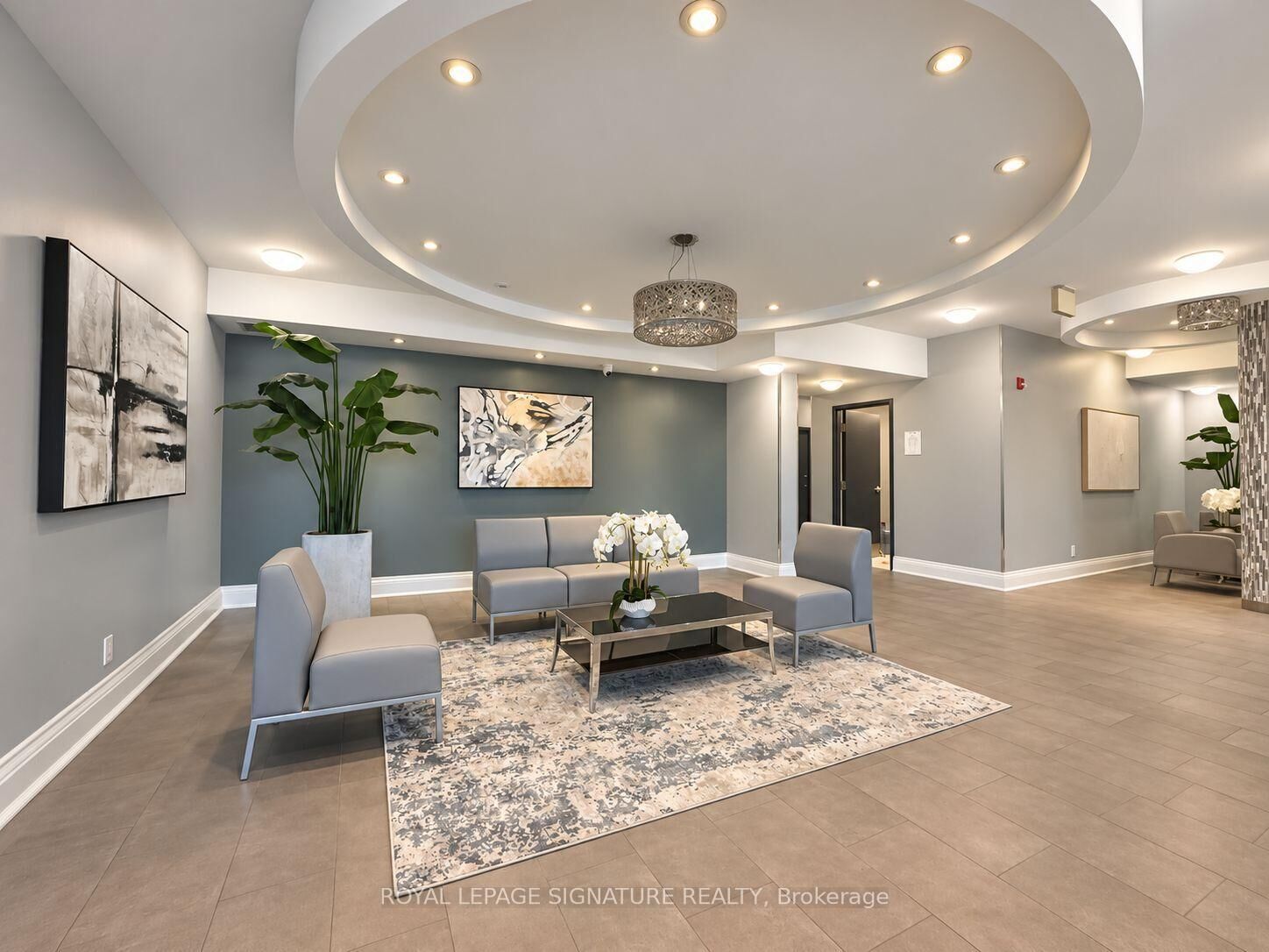 Property Photo:  60 Fairfax Crescent 322  ON M1L 0E1 