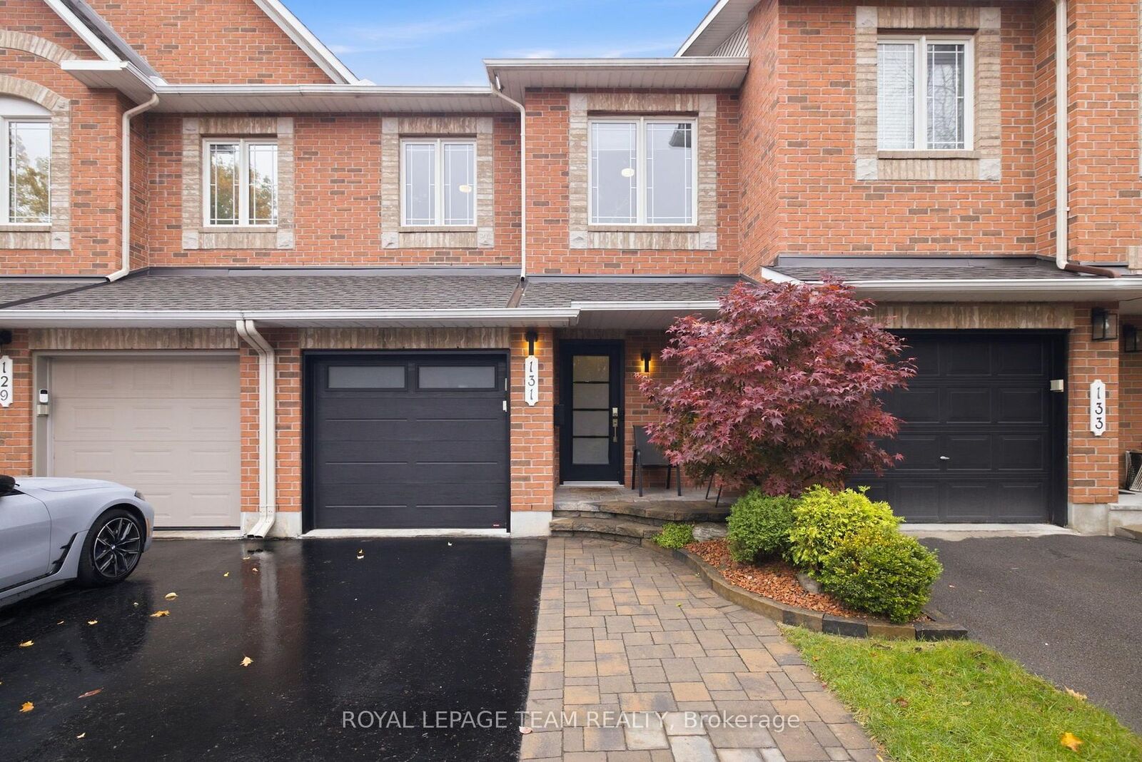 Property Photo:  131 Forestcrest Street  ON K1C 7R4 