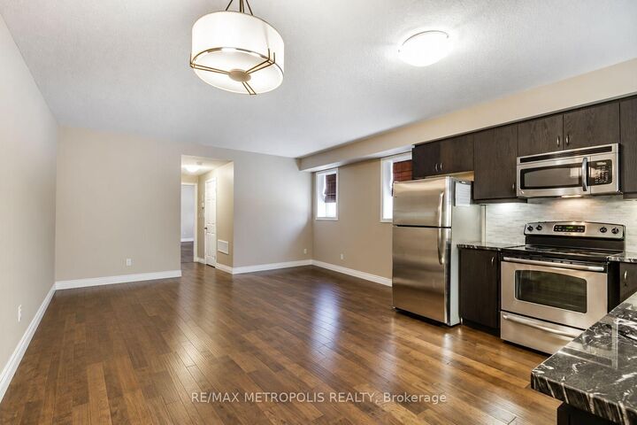 Property Photo:  931 Glasgow Street 30A  ON N2N 0B6 