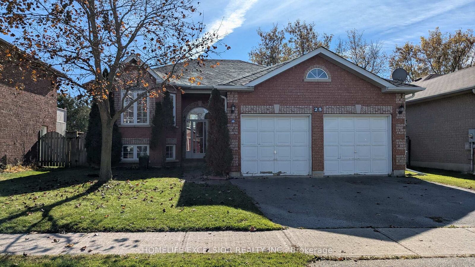 Property Photo:  25 Amberview Drive Upper Unit  ON L4P 3X8 