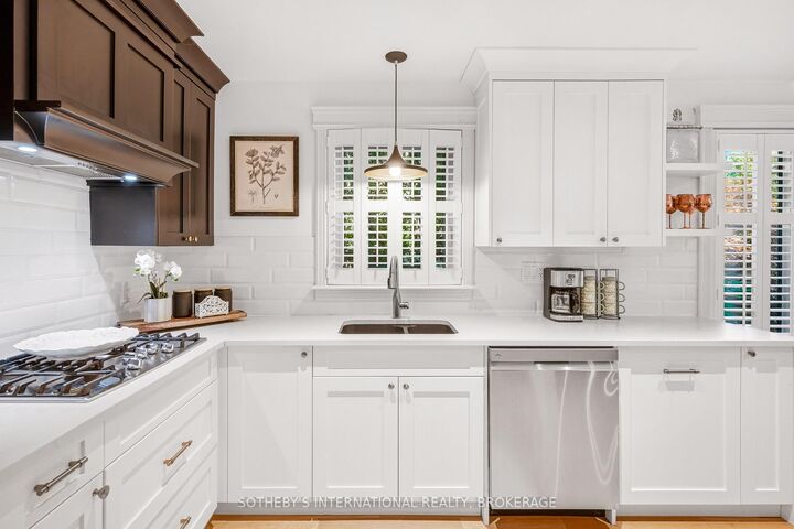 Property Photo:  660 Charlotte Street  ON L0S 1J0 