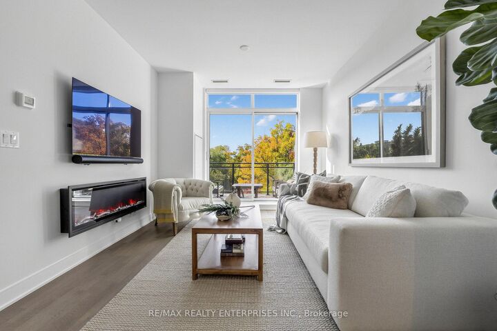 Property Photo:  1575 Lakeshore Road W 404  ON L5J 0B1 