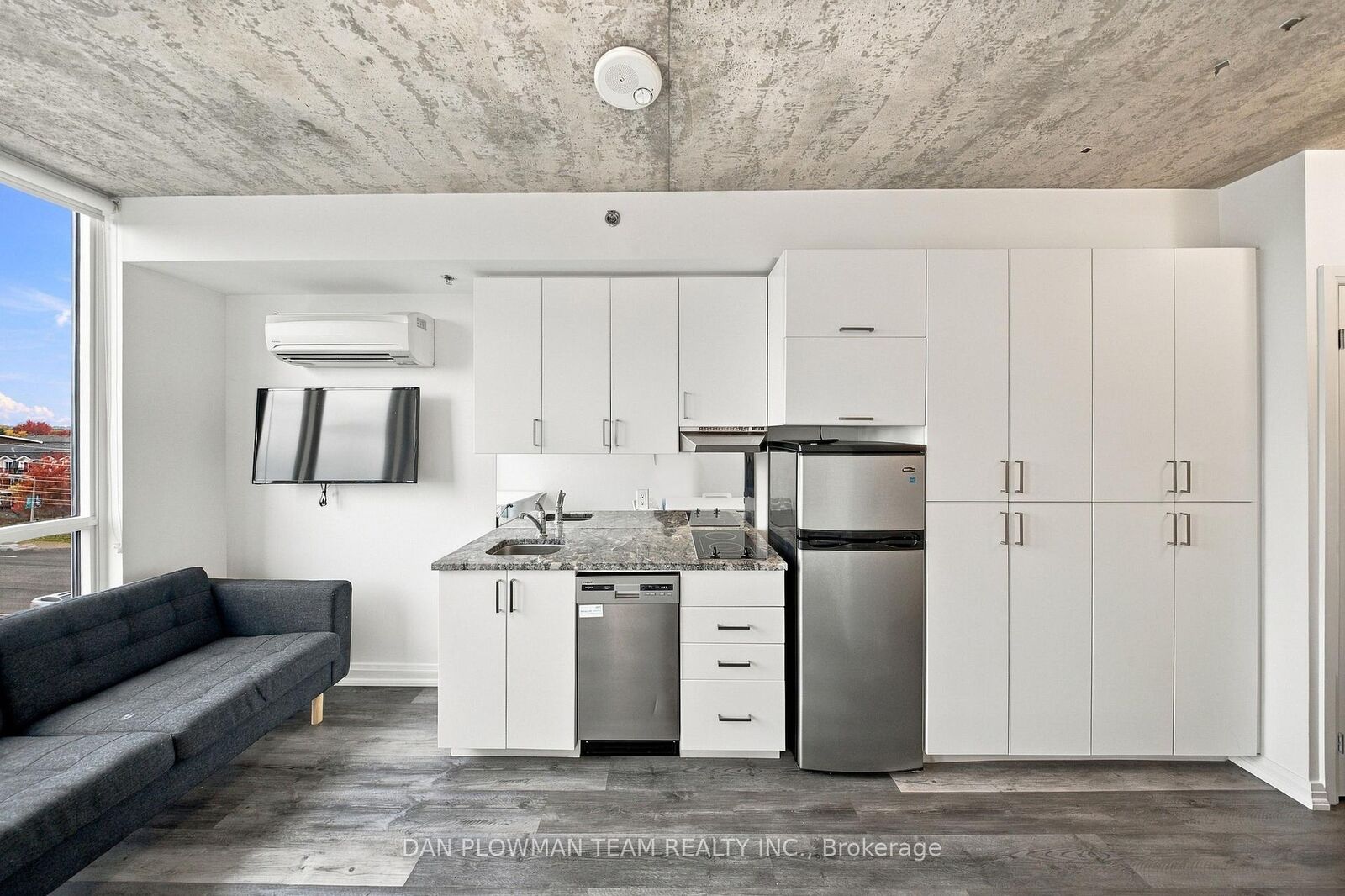 Property Photo:  1900 Simcoe Street N 625  ON L1G 4Y3 