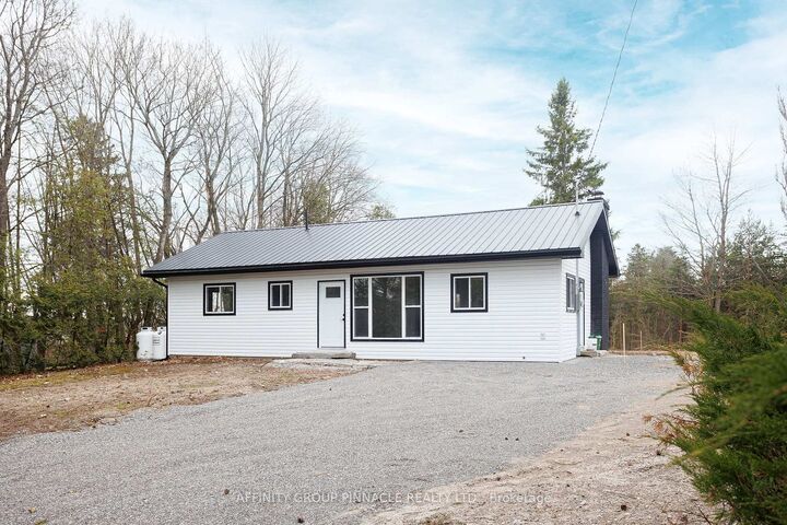 Property Photo:  100 Reid Street  ON K0M 1A0 