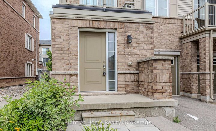 Property Photo:  165 Hampshire Way 146  ON L9T 8M7 