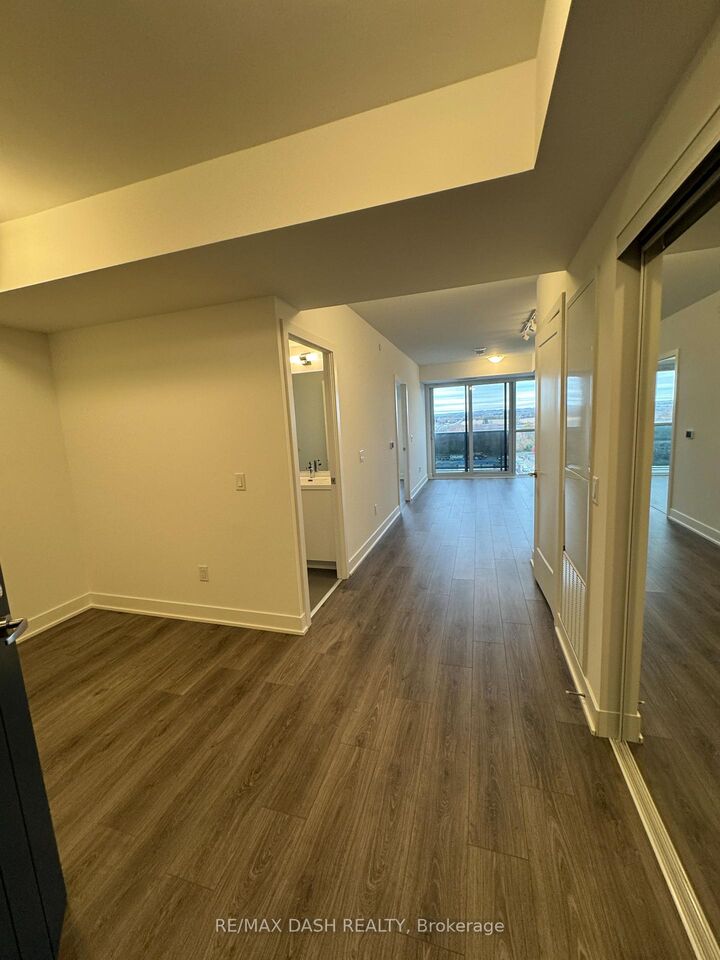 Property Photo:  2545 Simcoe Street N 1429  ON L1L 0W3 