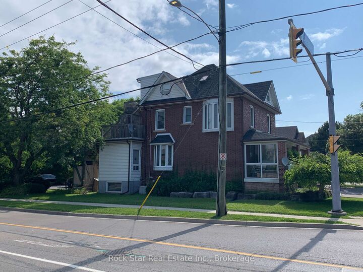 Property Photo:  122 Livingston Avenue Basement  ON L3M 1L6 