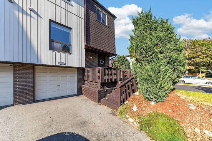 Property Photo:  481 Pitfield Road 19  ON L9T 3J5 