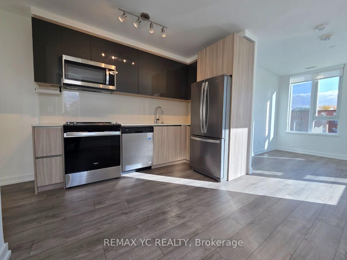 Property Photo:  11 Maryport Avenue 213  ON M3M 0E2 