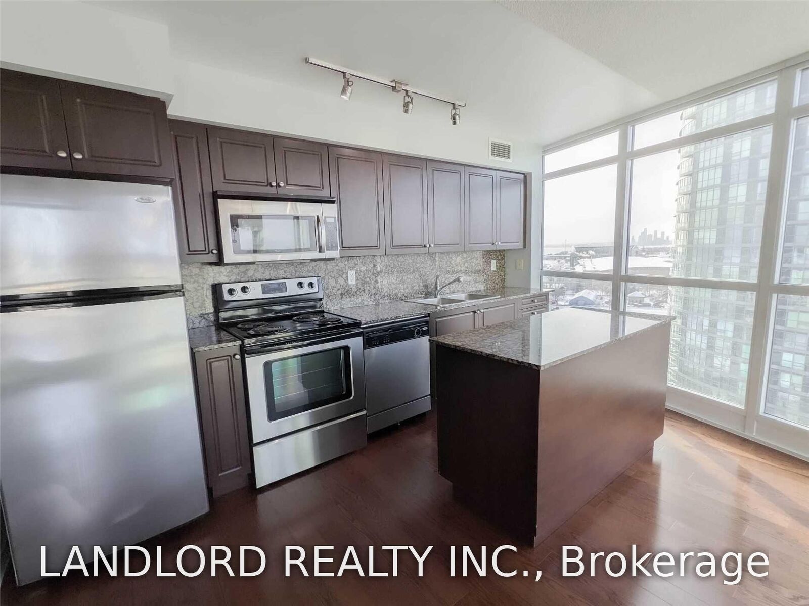 Property Photo: 215 Fort York Boulevard 1910 ON M5V 4A2