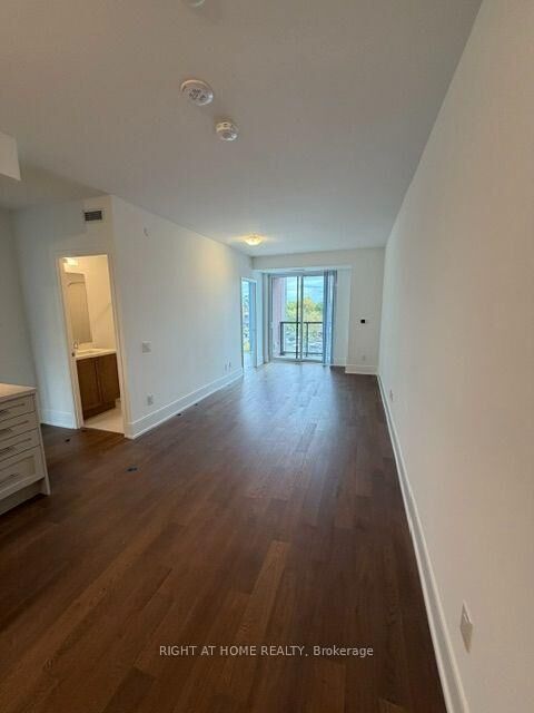 Property Photo:  2450 Bloor Street W 507  ON M6S 0A9 