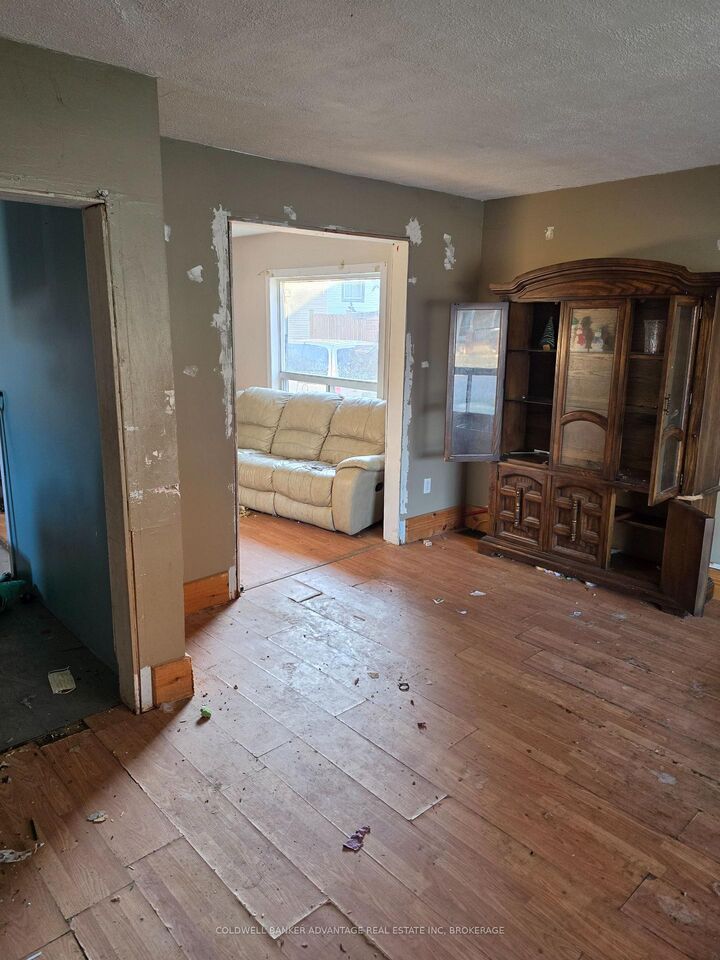 Property Photo:  311 Bell Street  ON L3K 1J5 
