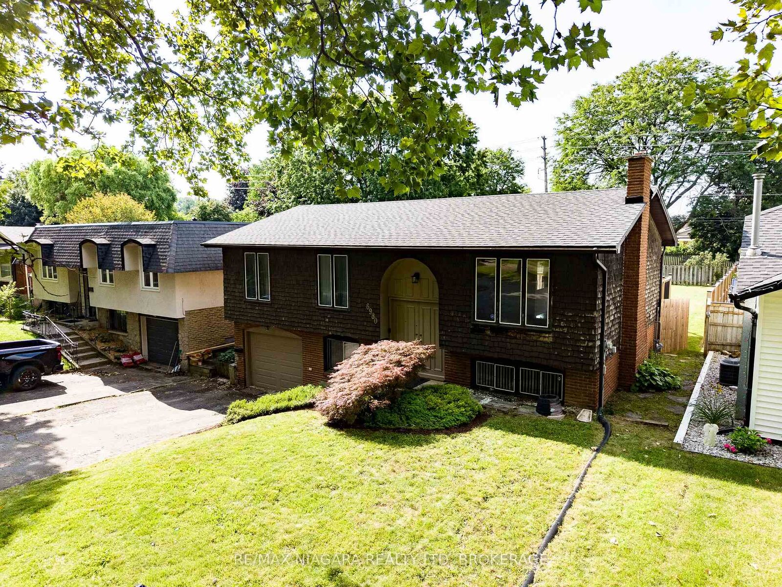 Property Photo:  6980 Dolphin Street  ON L2E 6Y2 