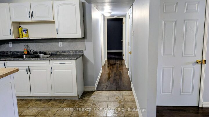 Property Photo:  25 Amberview Drive Basement  ON L4P 3X8 