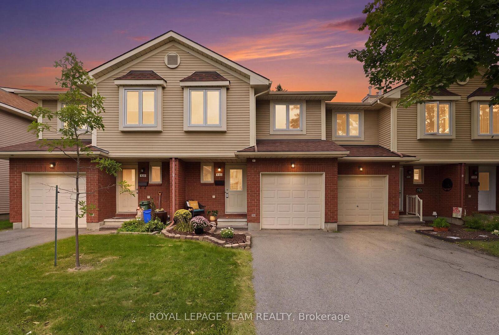 Property Photo:  304 Valade Crescent  ON K4A 2X3 