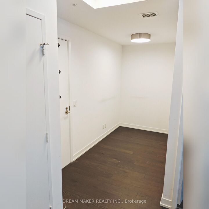 Property Photo: 455 Front Street E 4 ON M5A 0G2