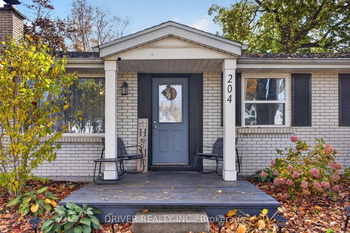 Property Photo:  204 Main Street  ON N0L 2P0 