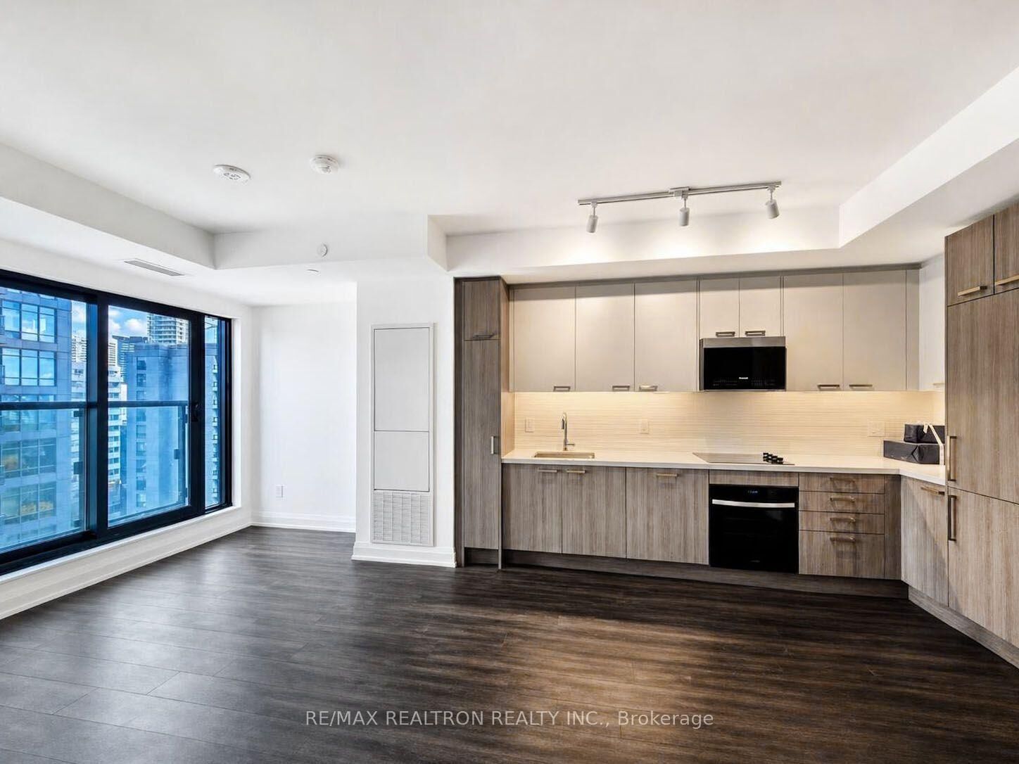 Property Photo:  20 Soudan Avenue 1109  ON M4S 0E2 