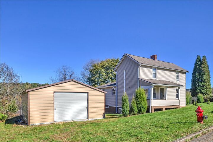 Property Photo: 418 4th St PA 15656