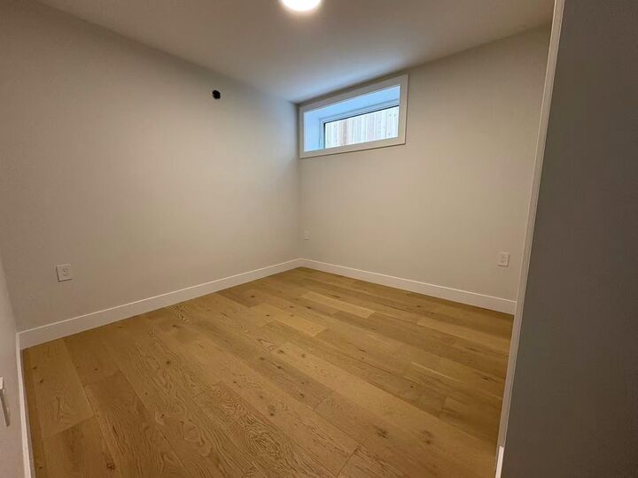 Property Photo:  6866 Ontario Street Bsmt  BC V5X 3B3 