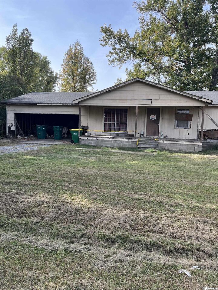 Property Photo:  8007 Edmar Place  AR 72117 