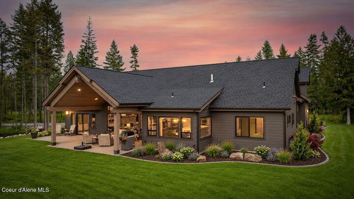 Property Photo:  L6b1 N Mountain View Rd  ID 83858 