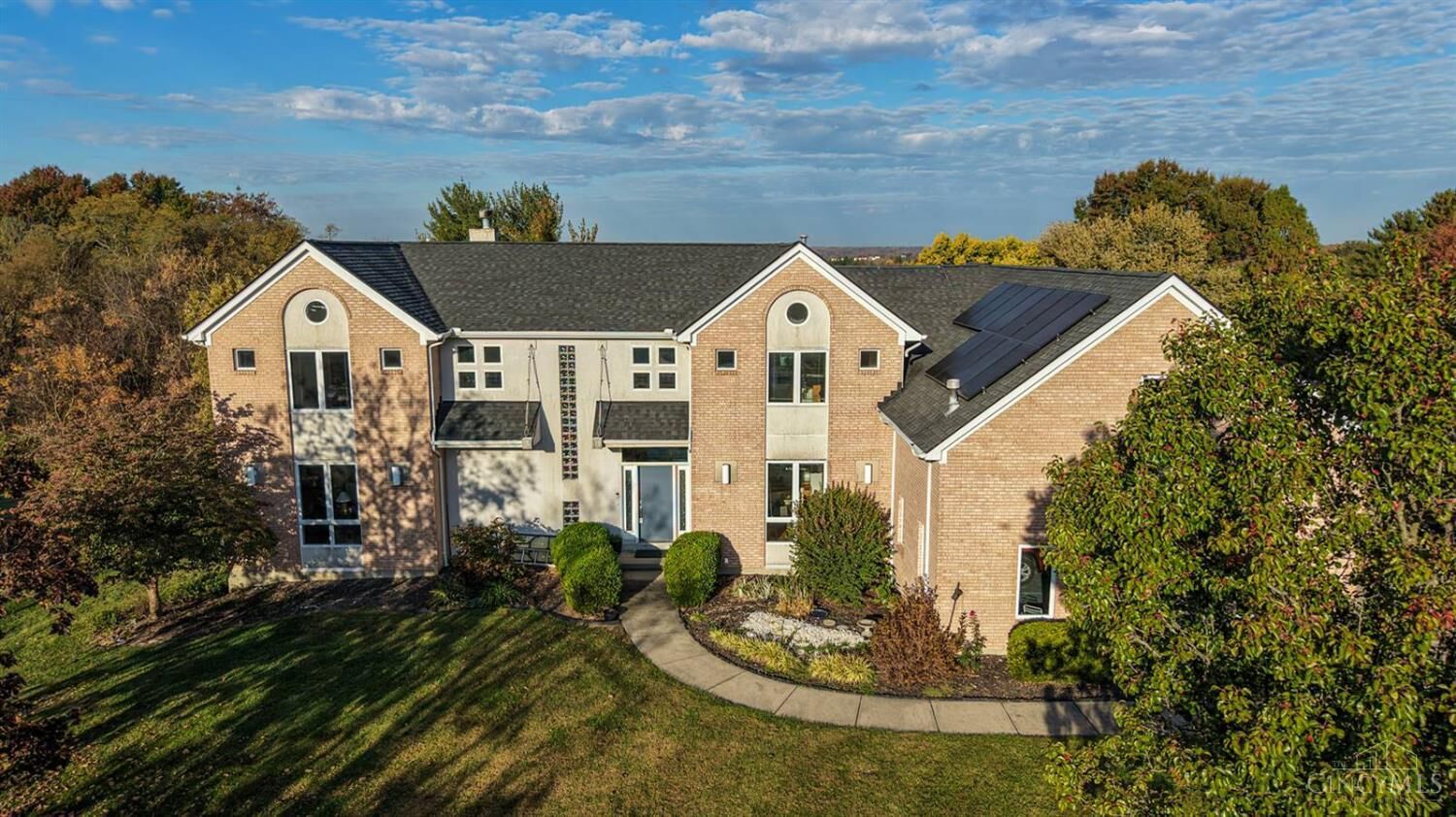 Property Photo: 6297 Daleview Road OH 45247