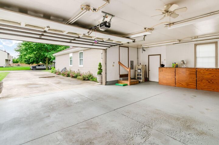 Property Photo:  3998 Thompson Avenue  OH 43123 