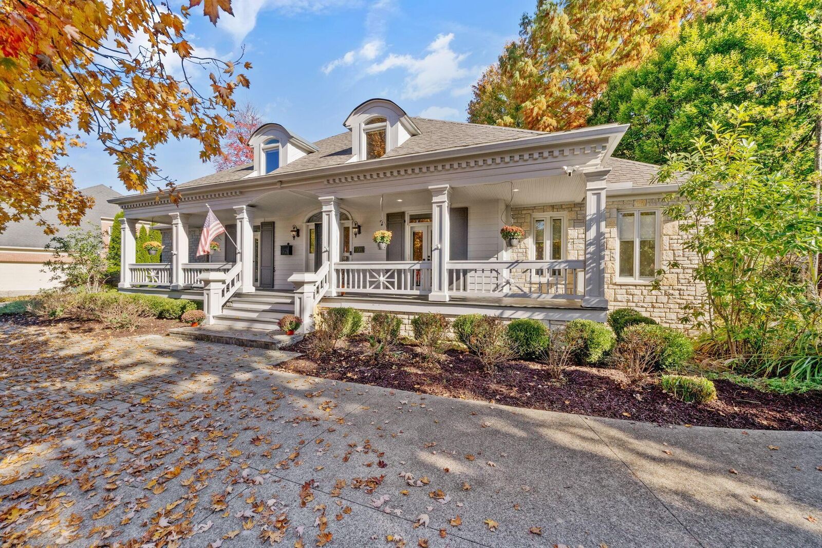Property Photo:  10711 Preston Way  OH 43065 
