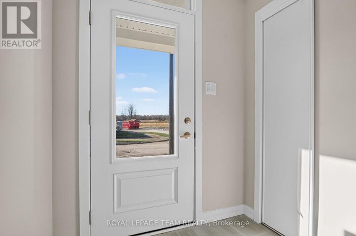Property Photo:  21 Sintaluta Walk  ON K0A 2Z0 