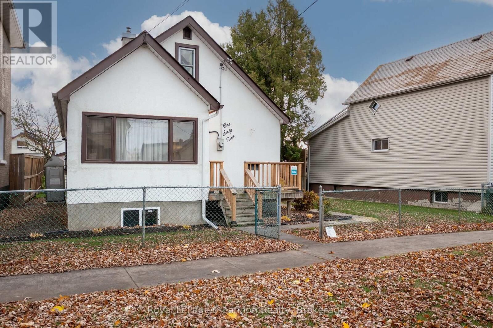 Property Photo: 169 Machar Avenue ON P7B 2Y7