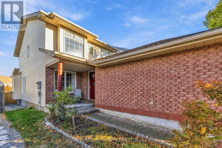 Property Photo:  43 Burntwood Avenue  ON K2J 4P3 