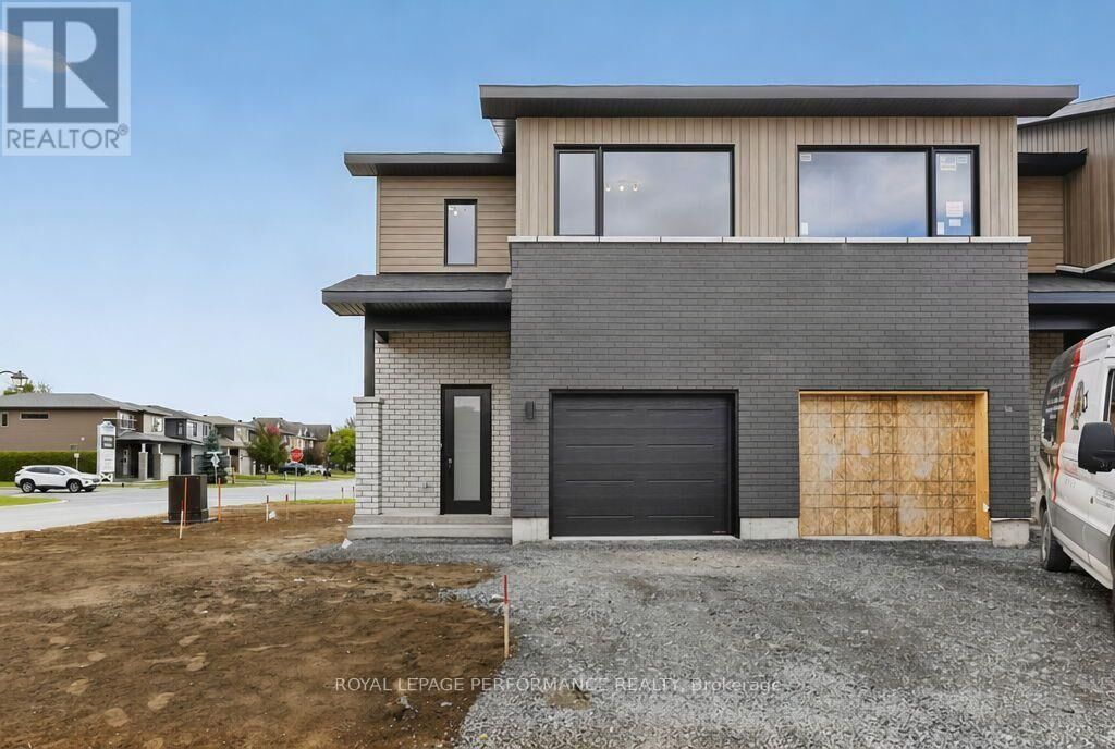 Property Photo: 2465 Gray Crescent ON K4K 0H3