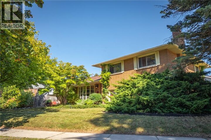 Property Photo:  517 Rosedale Crescent  ON L7N 2S7 