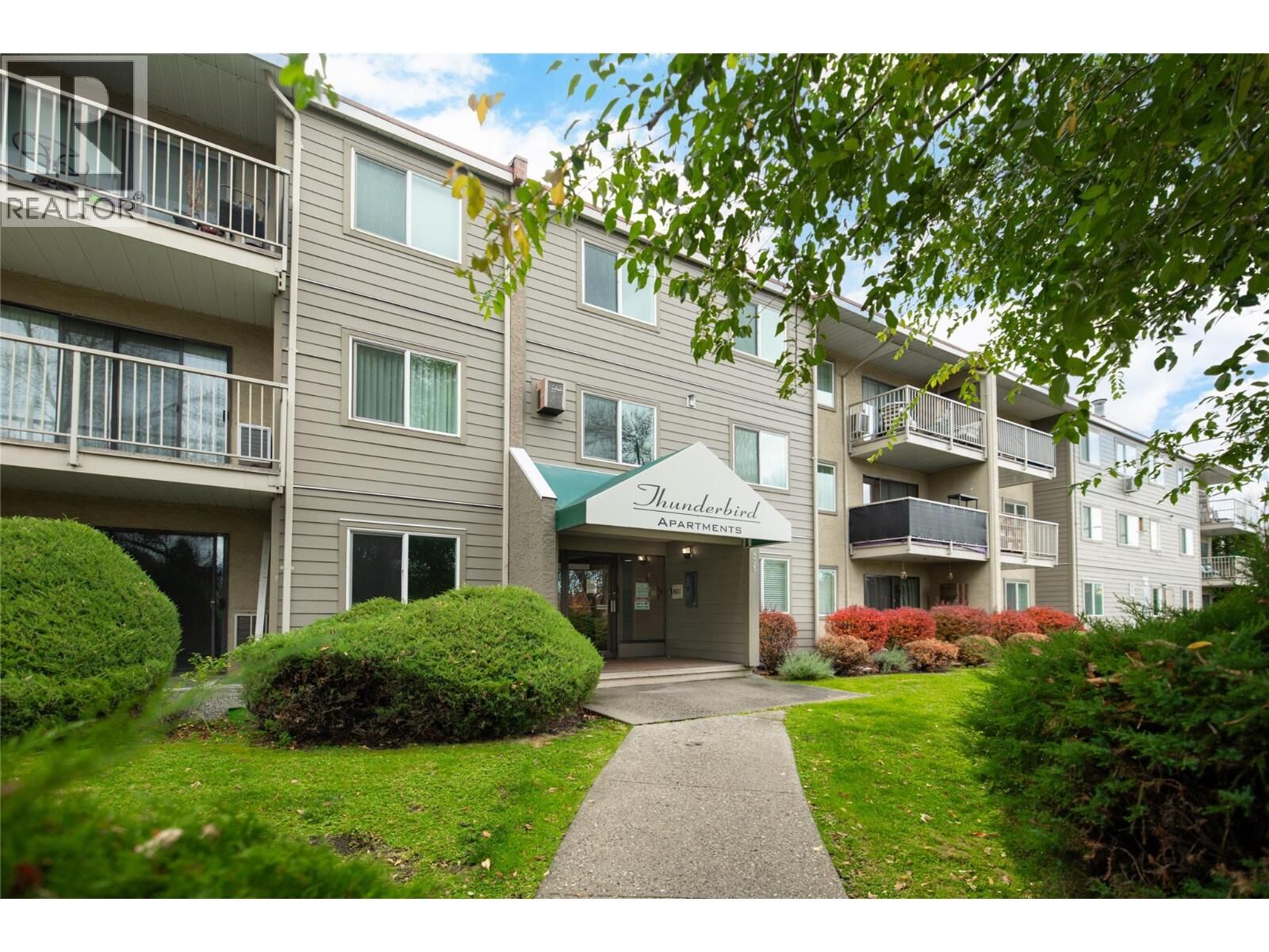 Property Photo: 435 Franklyn Road 207 BC V1X 5X8