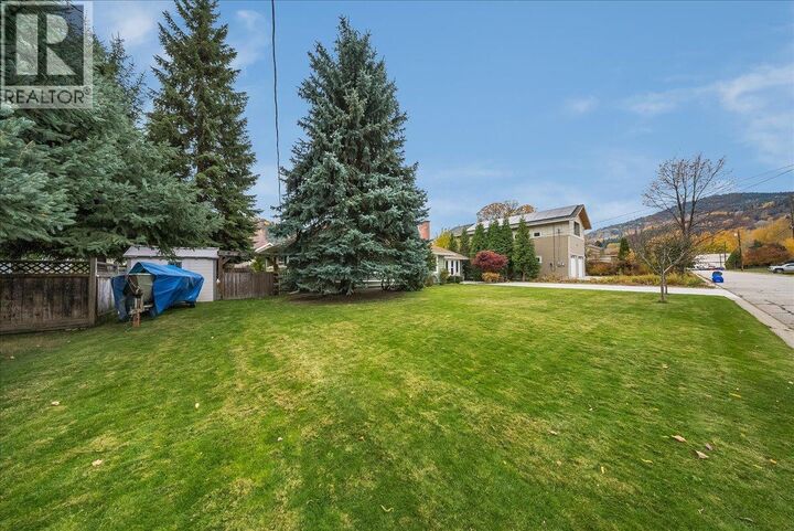 Property Photo: 130 Cambridge Road BC V1R 2J1