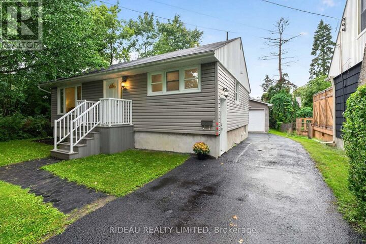 Property Photo: 4 Otter Drive ON K6V 5R7