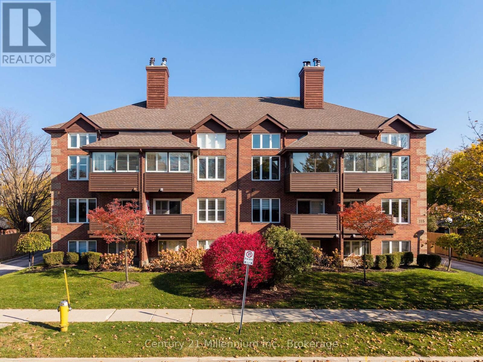 Photo de la propriété: 215 Pine Street 5 ON L9Y 2P3