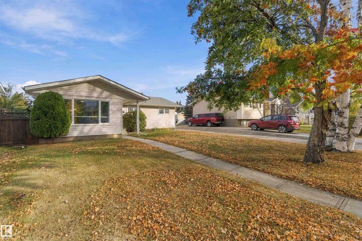 Property Photo:  59 Rosewood Drive  AB T8A 0L8 