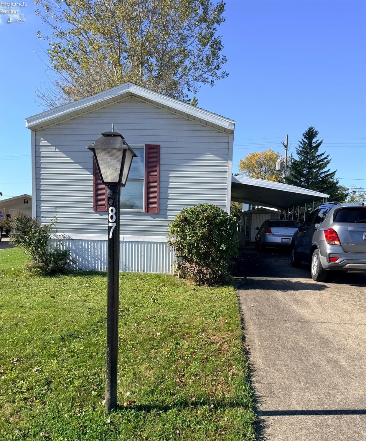Property Photo:  87 W Bass Circle  OH 43440 