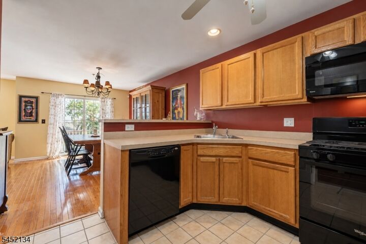 Property Photo: 1008 Robin Ct NJ 08812