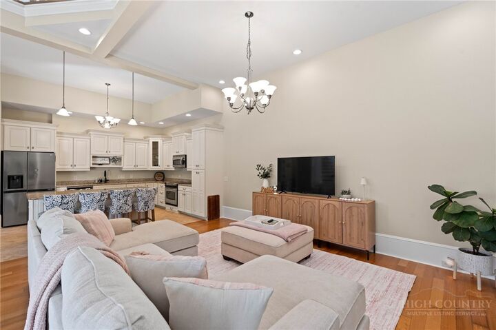 Property Photo:  206 Jefferson Station Place 206  NC 28694 