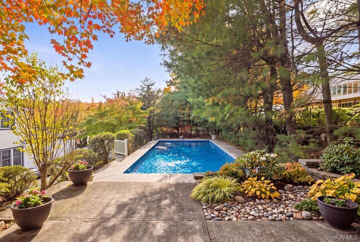 Property Photo:  9 Dunnigan Drive  NY 10970 