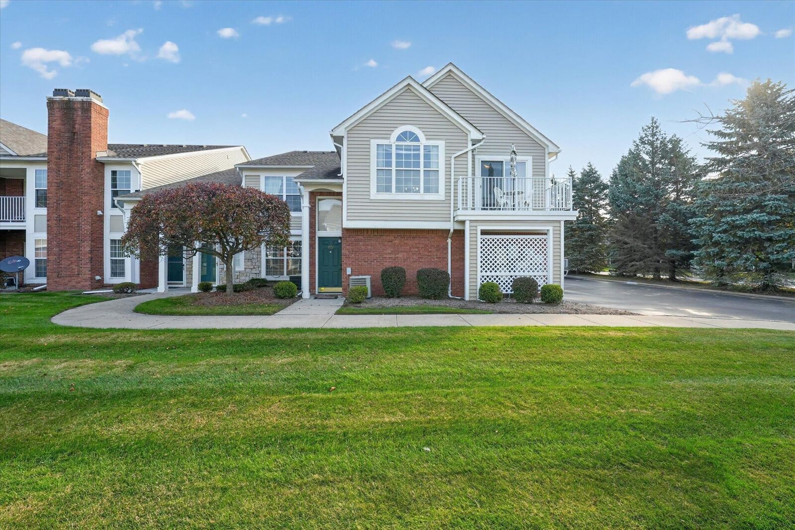 Property Photo: 4101 Berkshire Drive MI 48314