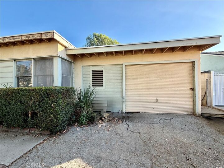Property Photo:  252 E Camino Real  CA 91016 