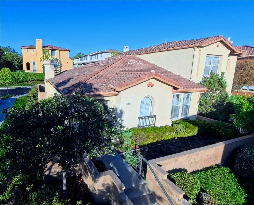 Property Photo:  14 Atwater  CA 92602 