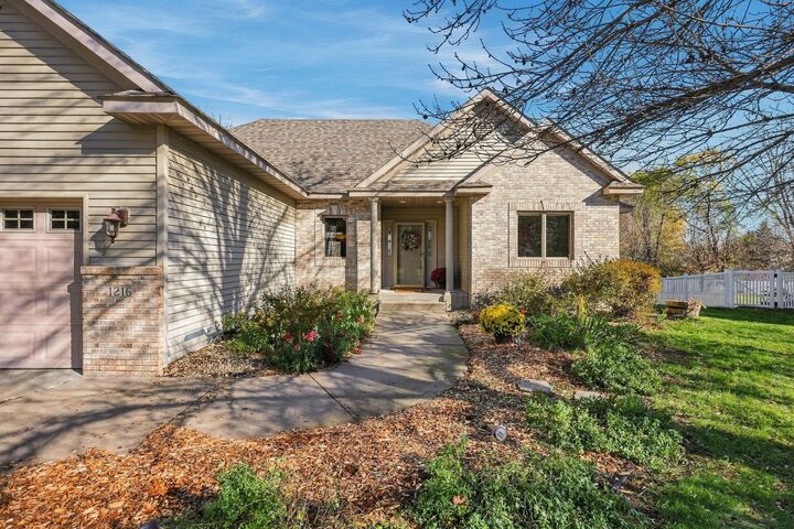 Property Photo: 1216 Somerset Boulevard MN 56303