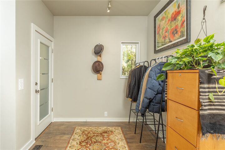 Property Photo:  187 E 12th Street  AR 72701 