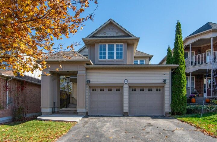 Property Photo:  90 Autumn Ridge Trail  ON N2P 2K1 
